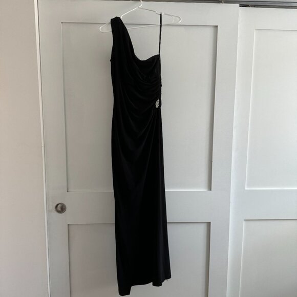 Betsy & Adam Black Dress, One Shoulder Size 4 - Picture 3 of 8